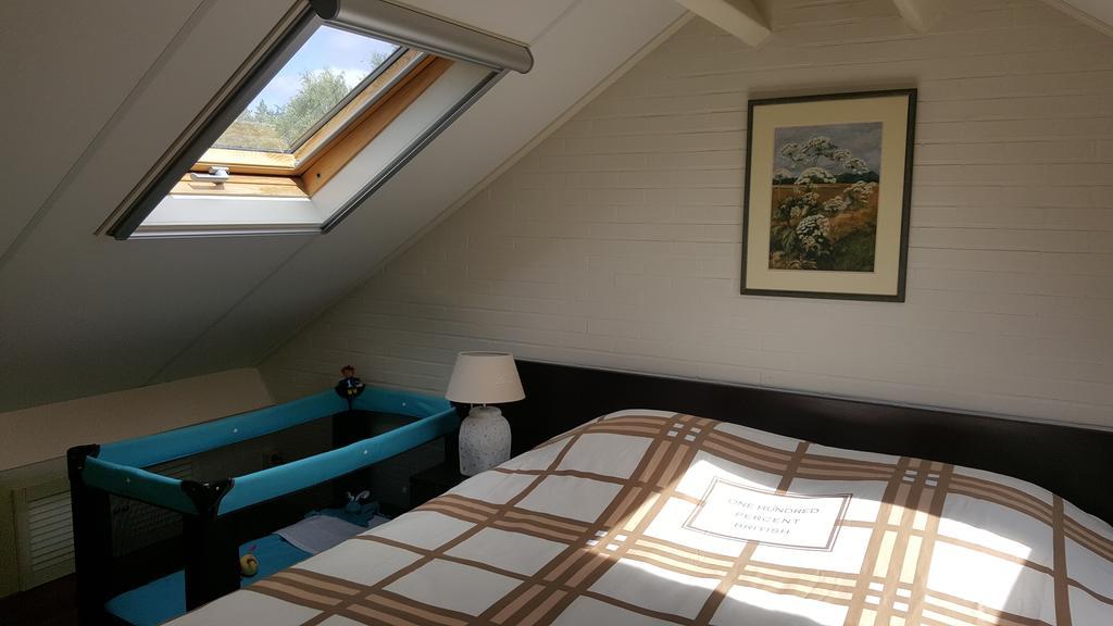 Vakantiehuis "Aan De Zandweg" Roderesch Exterior foto