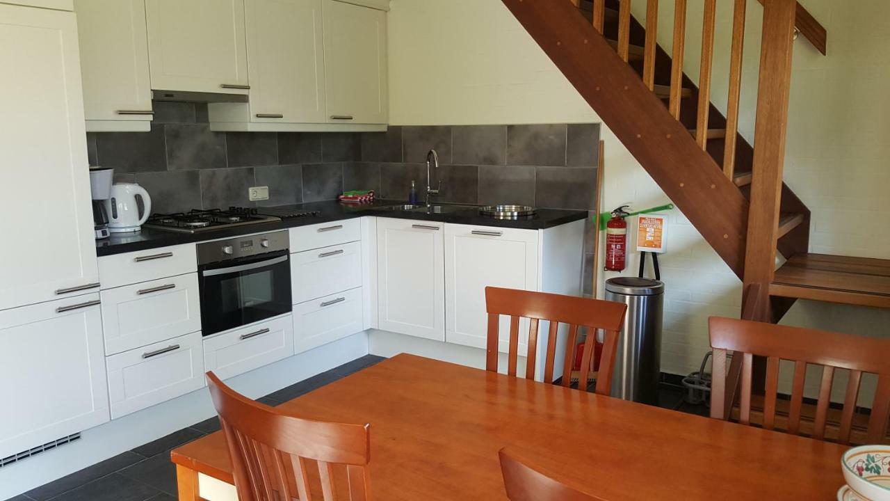 Vakantiehuis "Aan De Zandweg" Roderesch Exterior foto